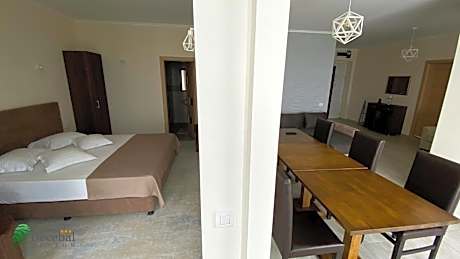 Queen Suite with Kitchenette and without Balcony