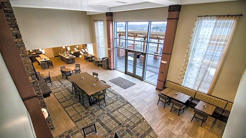 Staybridge Suites Marquette By IHG