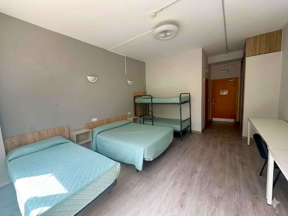 Residencia Albergue Jaca