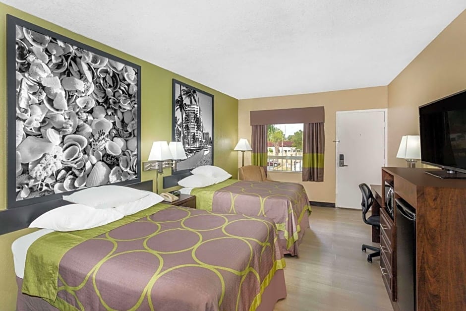 Super 8 by Wyndham Sarasota Near Siesta Key