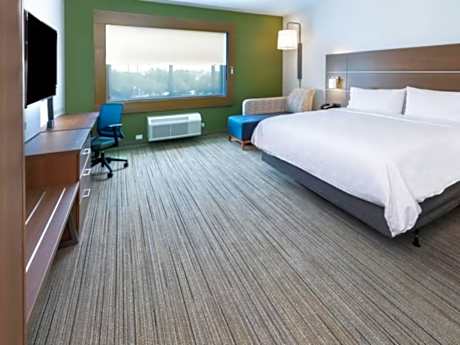 1 King Standard Comm Access Roll Shower