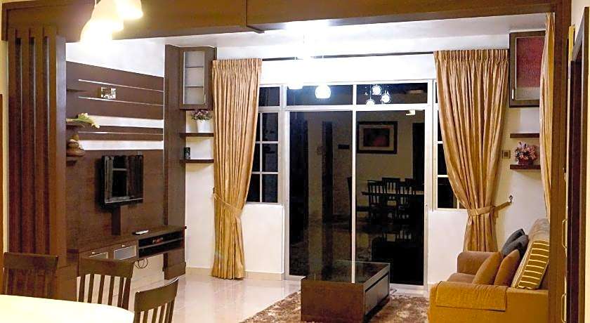 Cameron Pasar Malam Apartment @ Crown Imperial Court