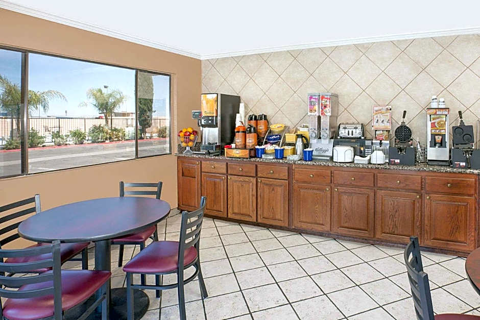 Days Inn by Wyndham Lost Hills