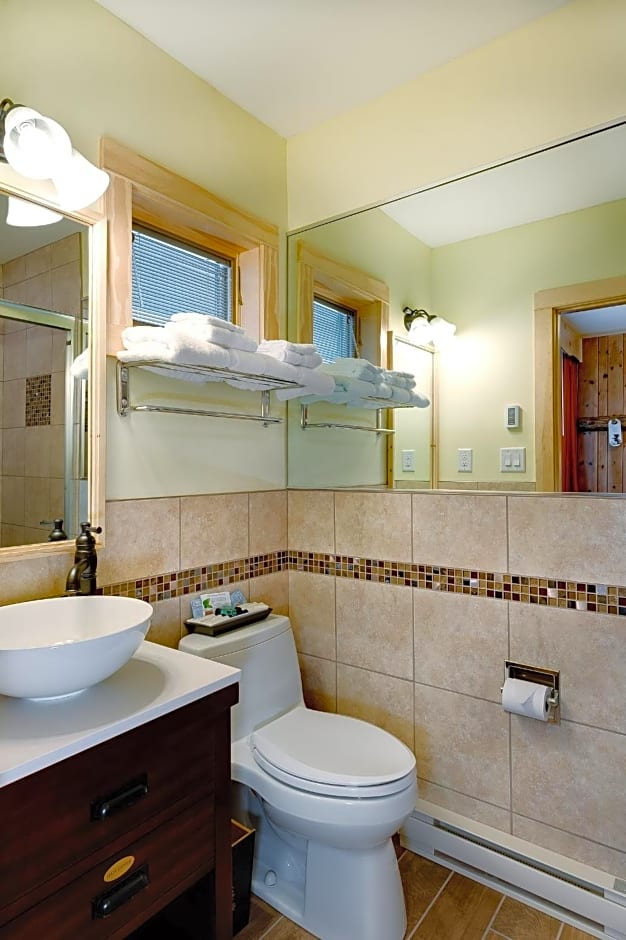 Adirondack Spruce Lodge