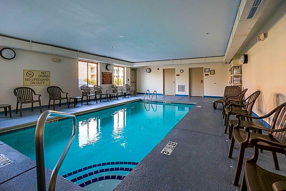 Sleep Inn & Suites Manchester