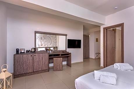 Executive Suite with Private Pool