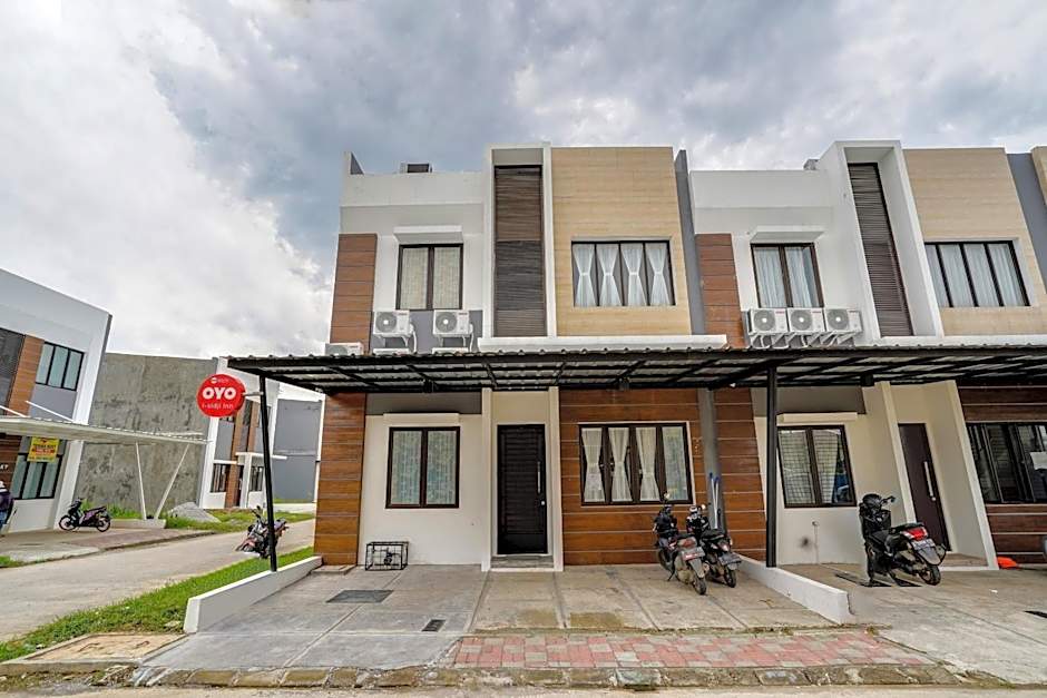 OYO Life 90211 I-sidji Inn