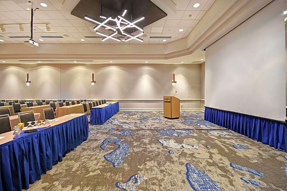 Embassy Suites By Hilton Charleston