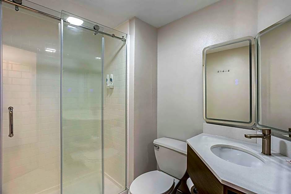 Comfort Inn & Suites Harrisburg-Hershey North