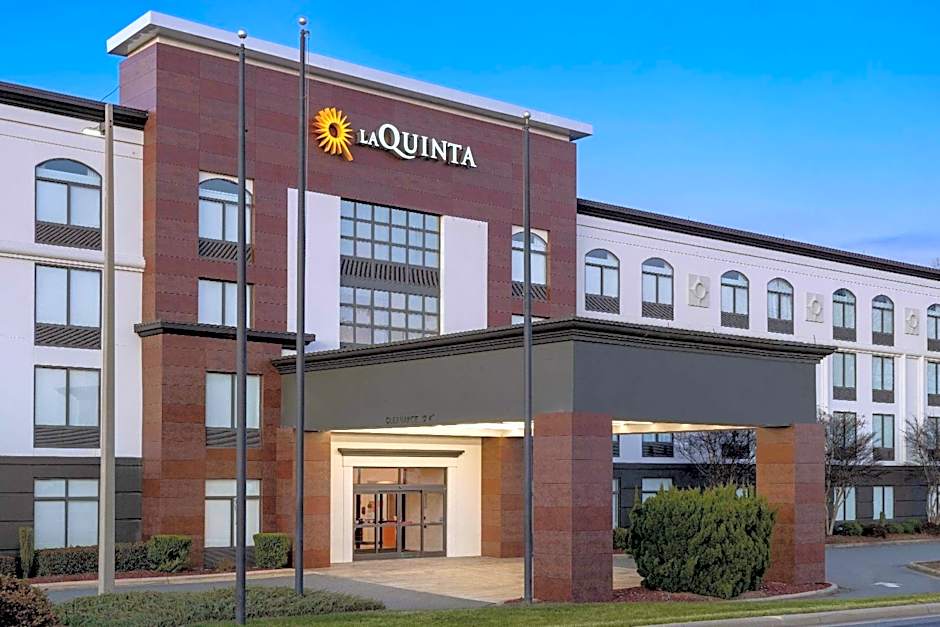 La Quinta Inn & Suites by Wyndham Mooresville