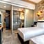 Isola 12 Hotel