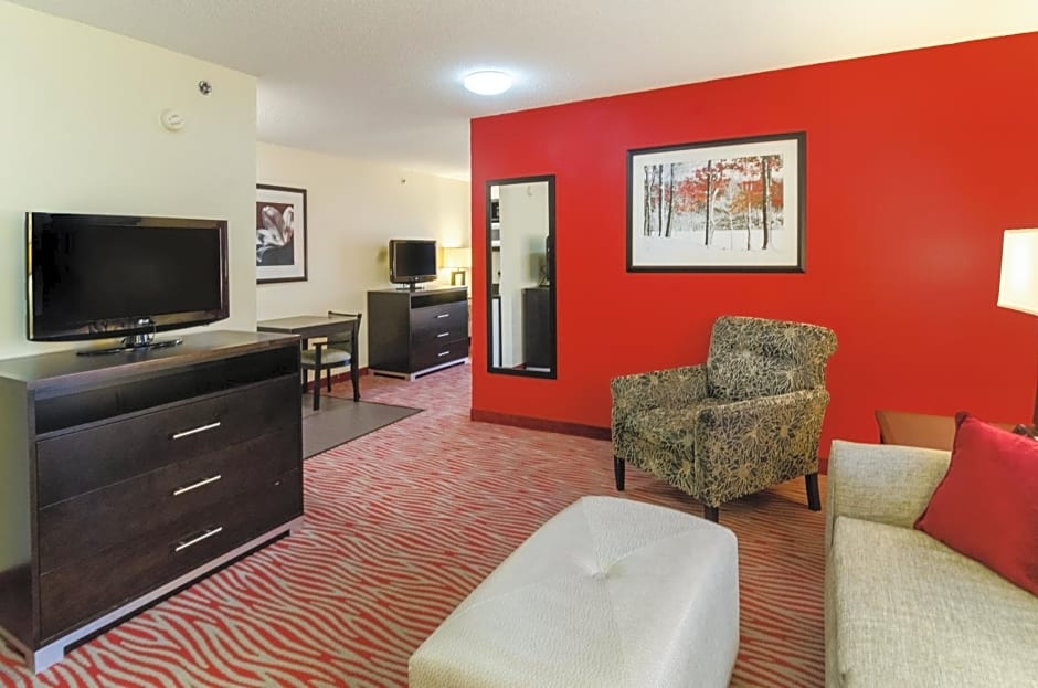 Holiday Inn Express Hotel & Suites Vinita, an IHG Hotel