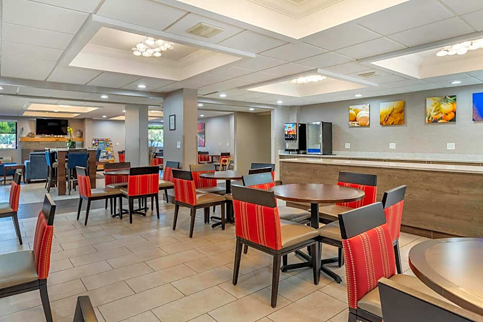 Comfort Inn Near Greenfield Village