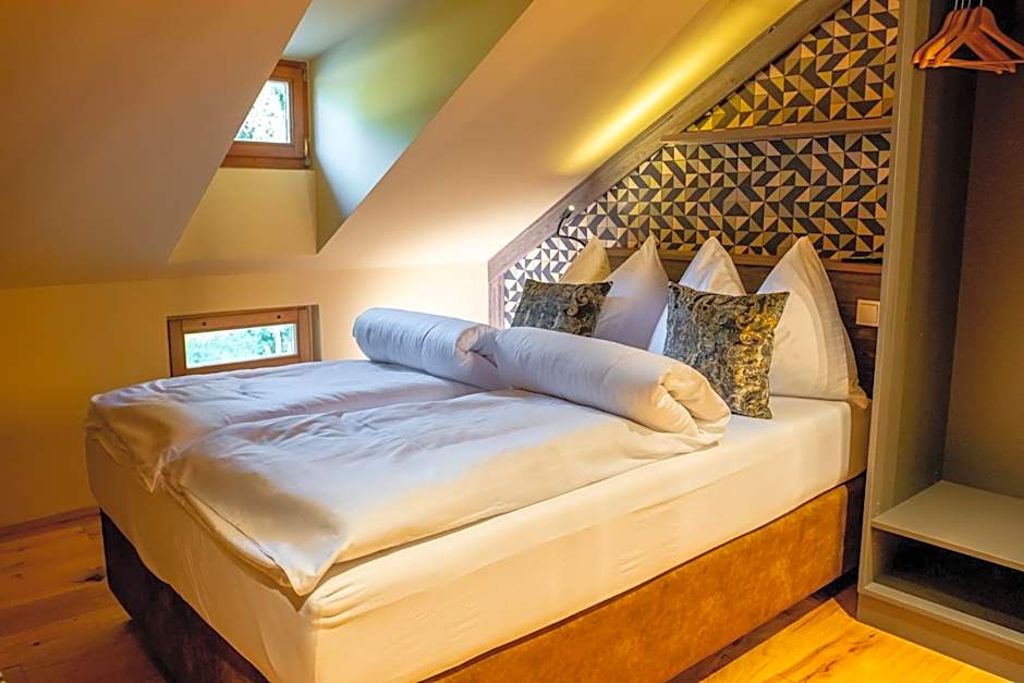 CSELLO MÜHLE OSLIP, Eventlocation, Gastronomie & Nächtigung