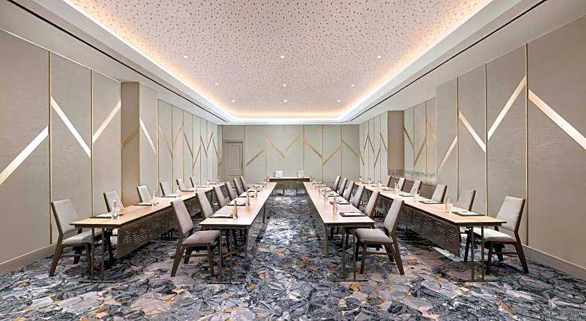 Sheraton Surabaya Hotel & Towers