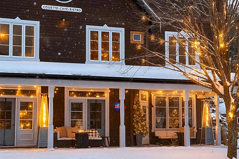 Le 900 Tremblant Inn Café and Bistro