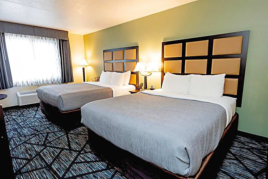 Quality Inn & Suites Marinette