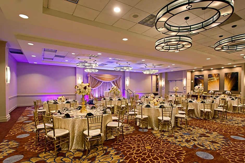 Holiday Inn Long Beach - Airport By IHG