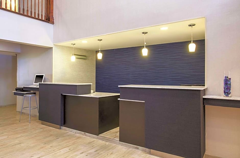 La Quinta Inn by Wyndham Richmond South