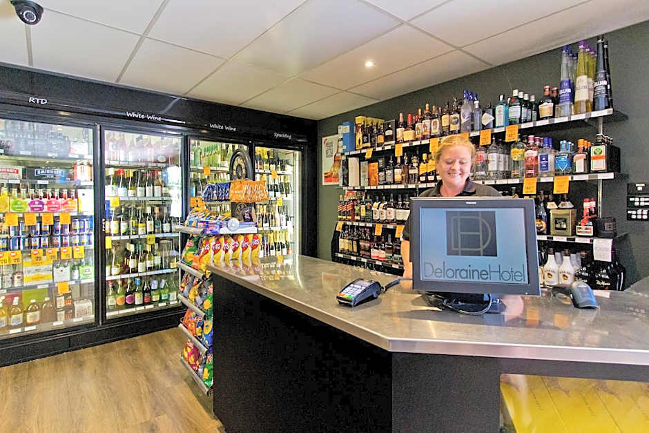 Deloraine Hotel