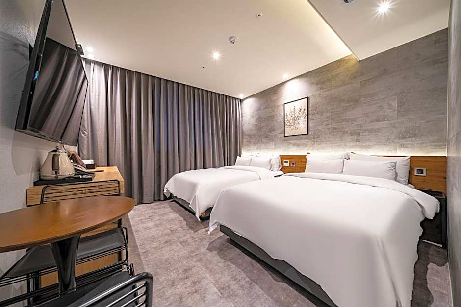 Sokcho Business Hotel CAMEL