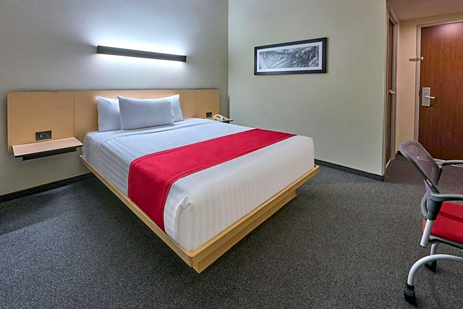 City Express Plus by Marriott Ciudad de México Patio Universidad