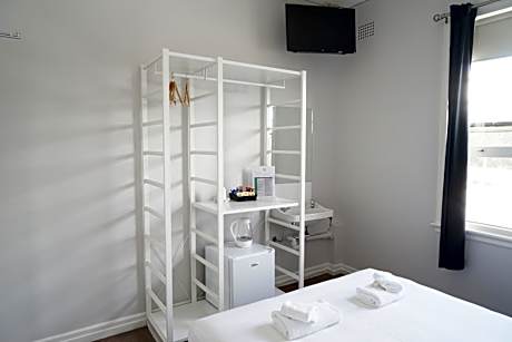 Budget Double Room with Shared Bathroom