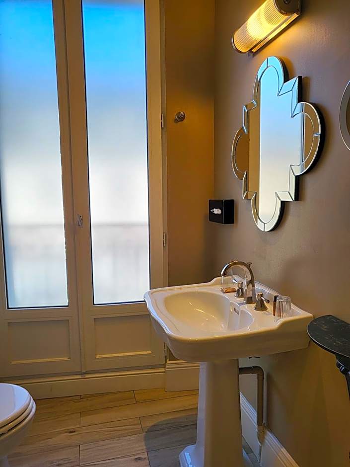 Hotel Vendome - BW Signature Collection