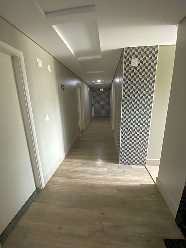 Maringá Hotel Avalon Econômico