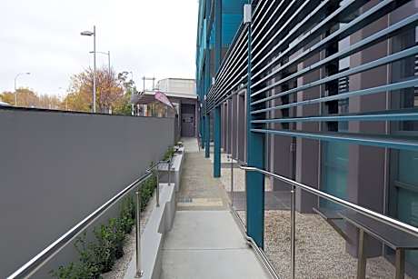 Deluxe Studio with Courtyard - Ground Floor