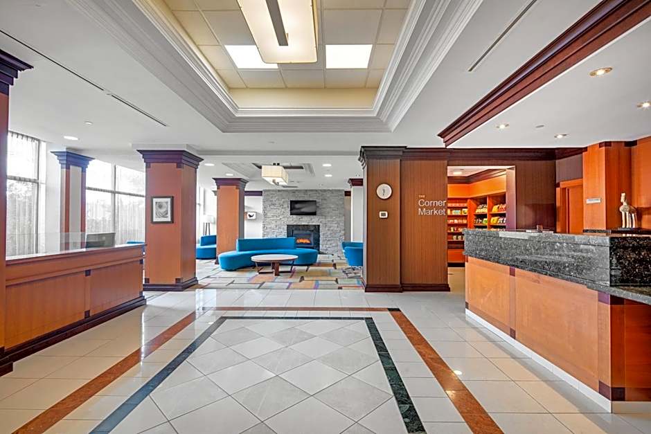 Fairfield Inn & Suites by Marriott Toronto Airport