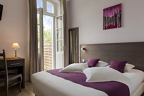 Double Room with Terrace and Hot Tub