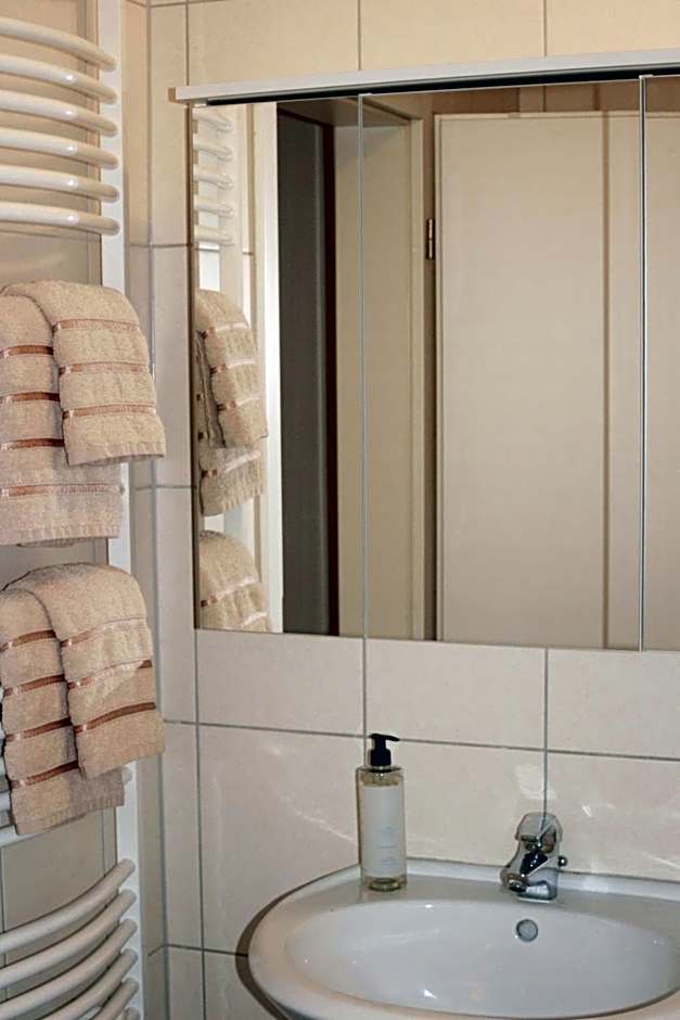 American Ease Apartments - Hahnbach, Vilseck, Weiden