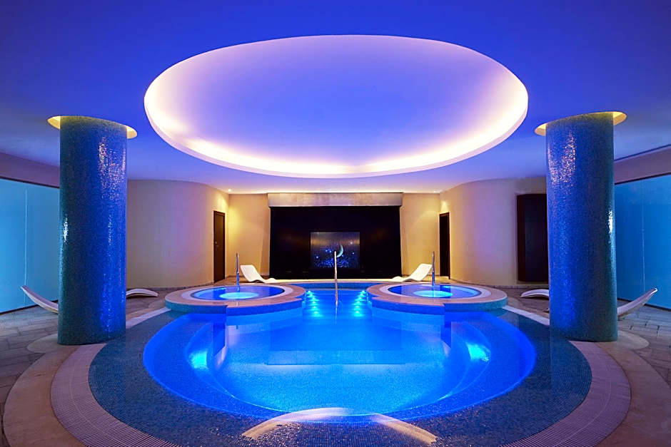 Le Meridien Pyramids Hotel & Spa