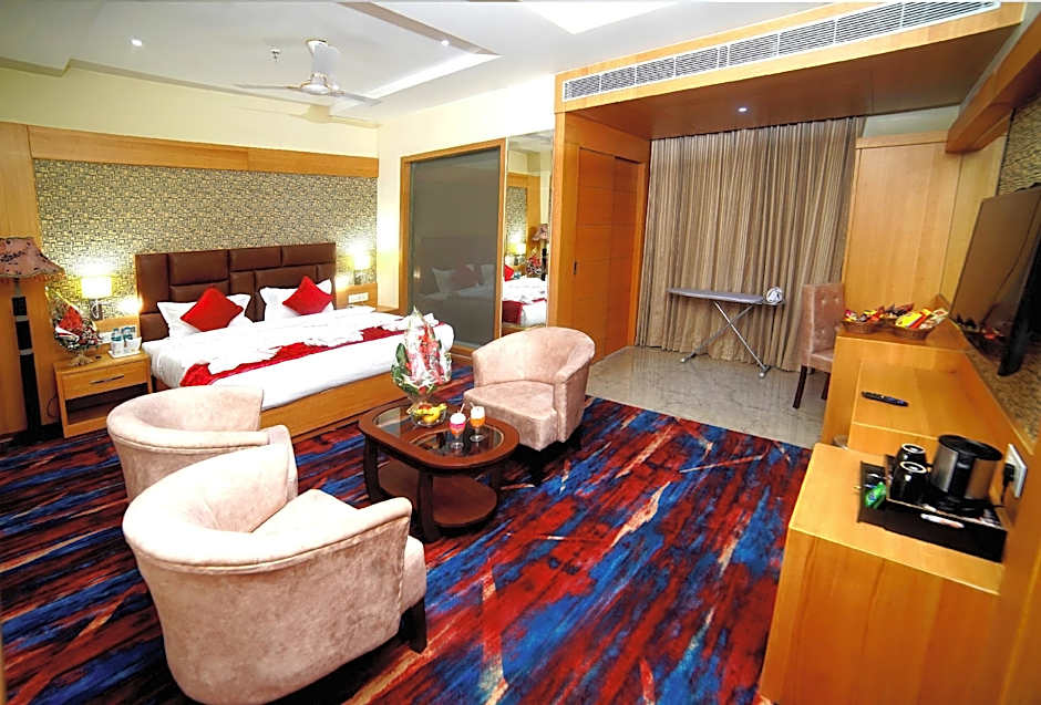 Hotel Landmark Near Golden Temple