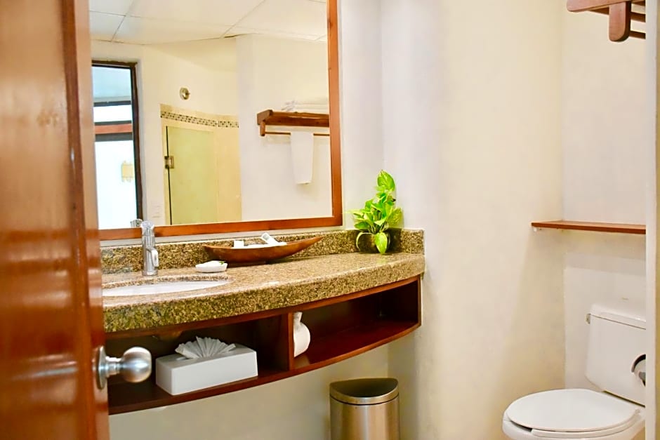 Playa Palms Beach Hotel