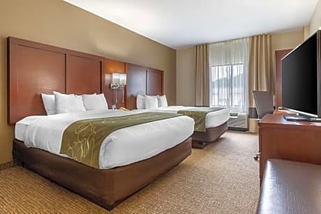 Queen Suite with Two Queen Beds - Accessible/Non-Smoking