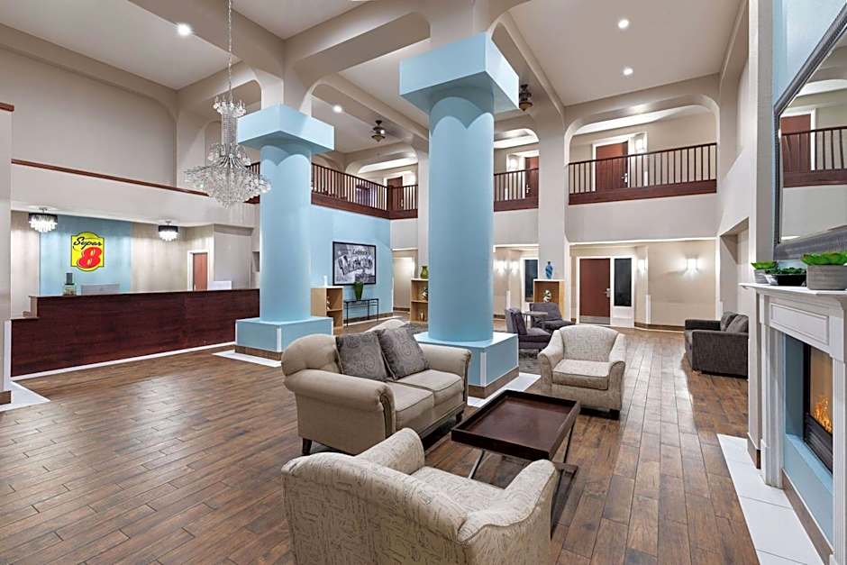 Super 8 by Wyndham Lubbock West 