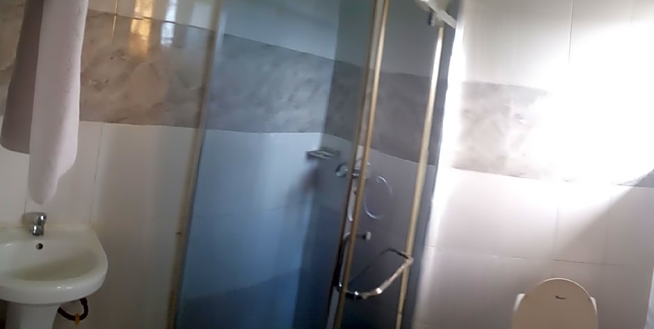 Whitehouse Hotel and Conference Centre