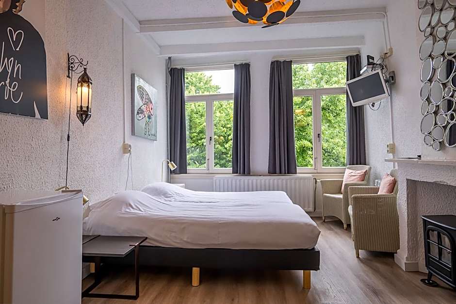 Hotel Urban Dreams