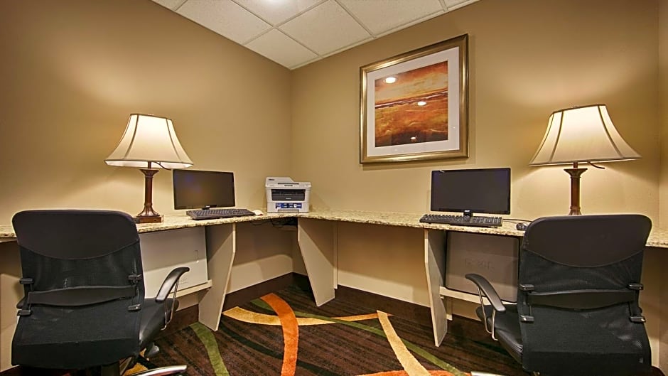 Best Western Plus Tulsa Woodland Hills Hotel and Suites