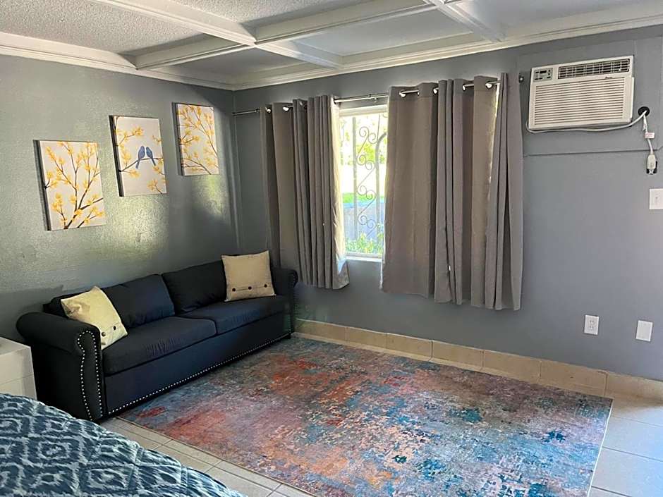 BlueGem Motel