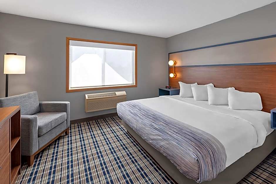 AmericInn by Wyndham Crookston U of M Crookston