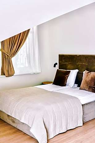 Double Room with Balcony and Sea View