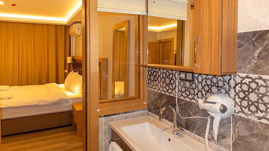 LOTUS PARK HOTEL