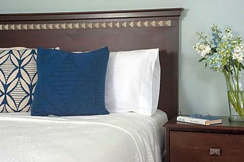 Chatham Seafarer Inn