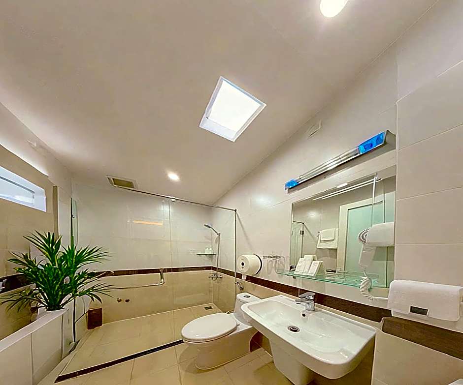 Thu Ha Airport Hotel