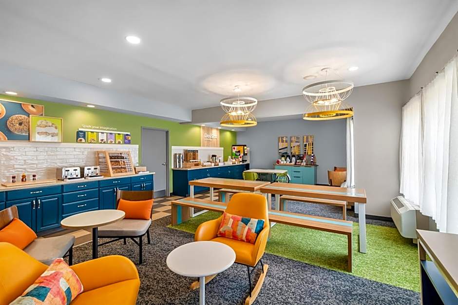 Spark by Hilton Dayton Fairborn
