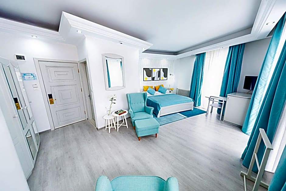 Relax Comfort Suites Hotel