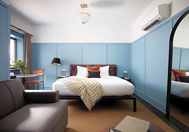 The Chicago Hotel Collection Wrigleyville